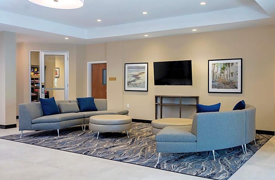 Candlewood Suites Miami Executive Airport - Kendall By IHG
