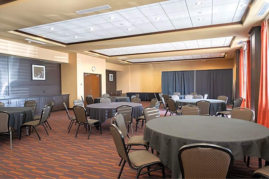 Four Points By Sheraton Edmonton International Airport