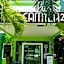 Hotel Camila 2
