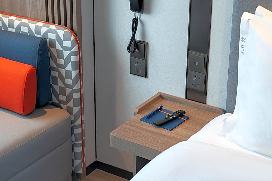 Photo 1 of 4 of Standard 1 King Bed, Accessible