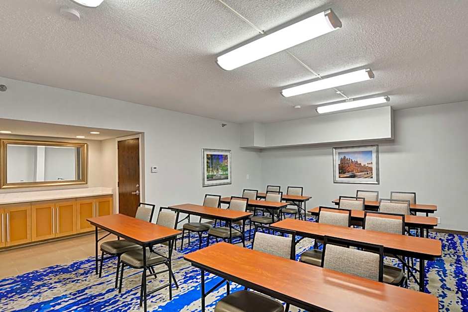 Hampton Inn By Hilton State College