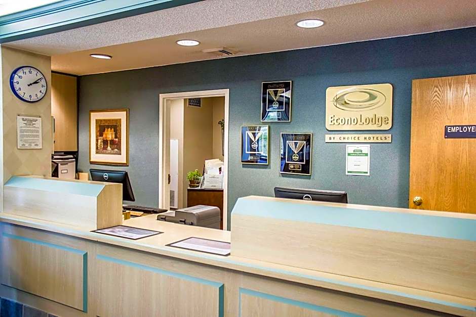 Econo Lodge Meadville