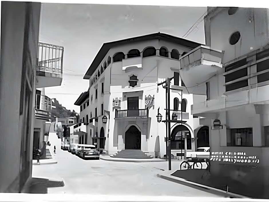 Hotel Colonial
