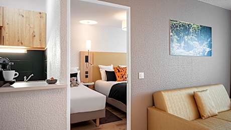 ONE BEDROOM PREMIUM 5 PAX