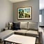 Cambria Hotel Houston Downtown Convention Center