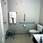 Holiday Inn Express And Suites Warrensburg North By IHG