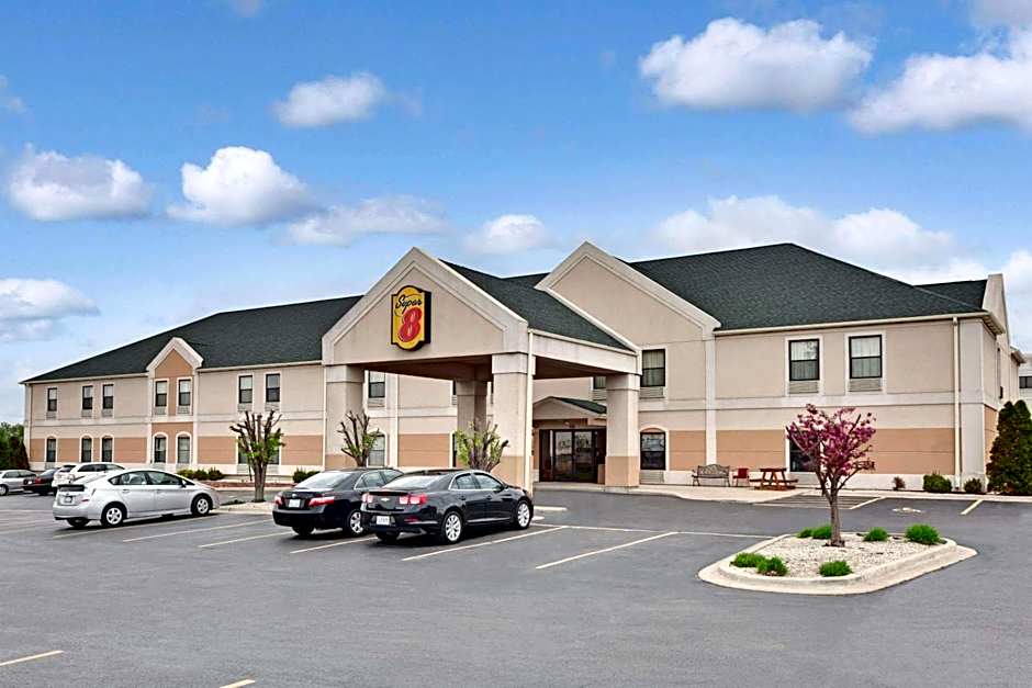Super 8 by Wyndham Hampshire IL