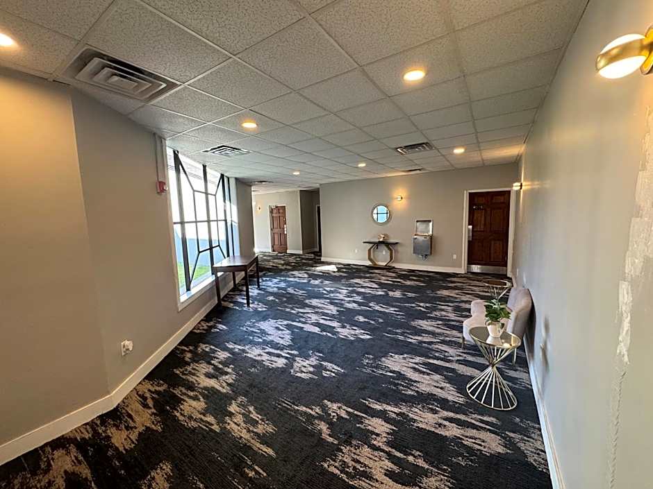 Clarion Inn & Suites Dothan South