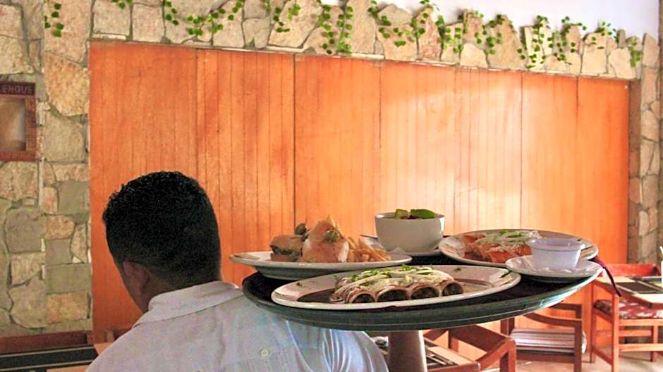 Plaza Palenque Hotel & Convention Center