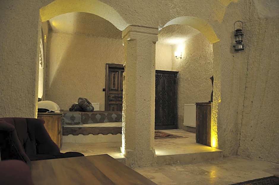 Çavuşin Cave House-Cappadocia