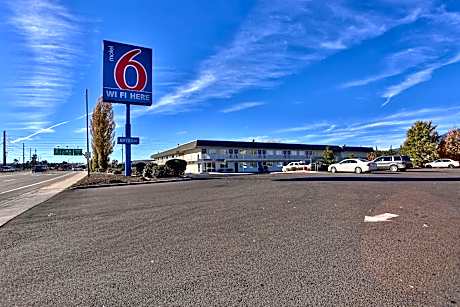 Motel 6-Flagstaff, AZ - Butler