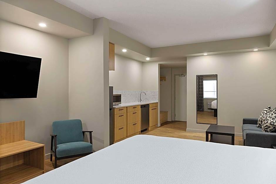 Baymont by Wyndham West Edmonton