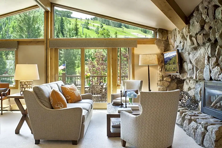 Manor Vail Lodge