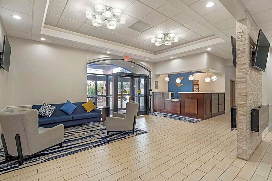 Comfort Inn & Suites Mundelein-Vernon Hills