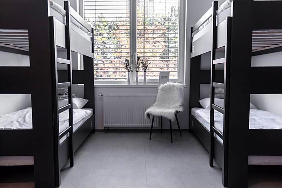 MS Sparrow Hostel