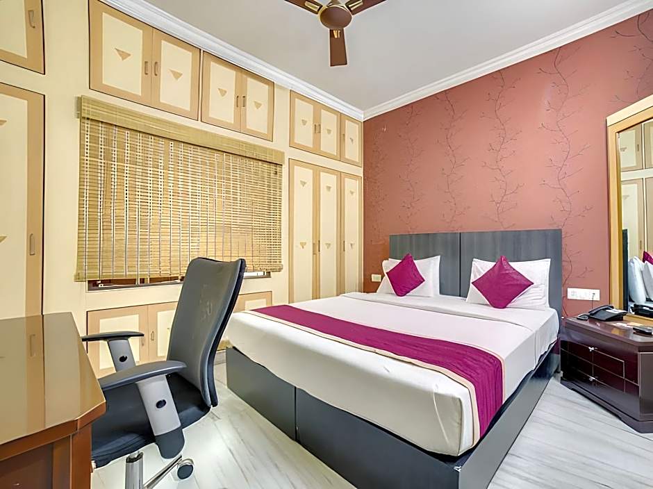Hotel Athome & Serviced Apartments By Deccan Serai Hotels