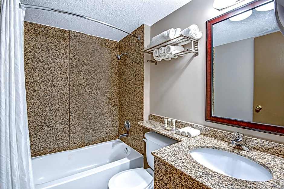 red maple inn and suites