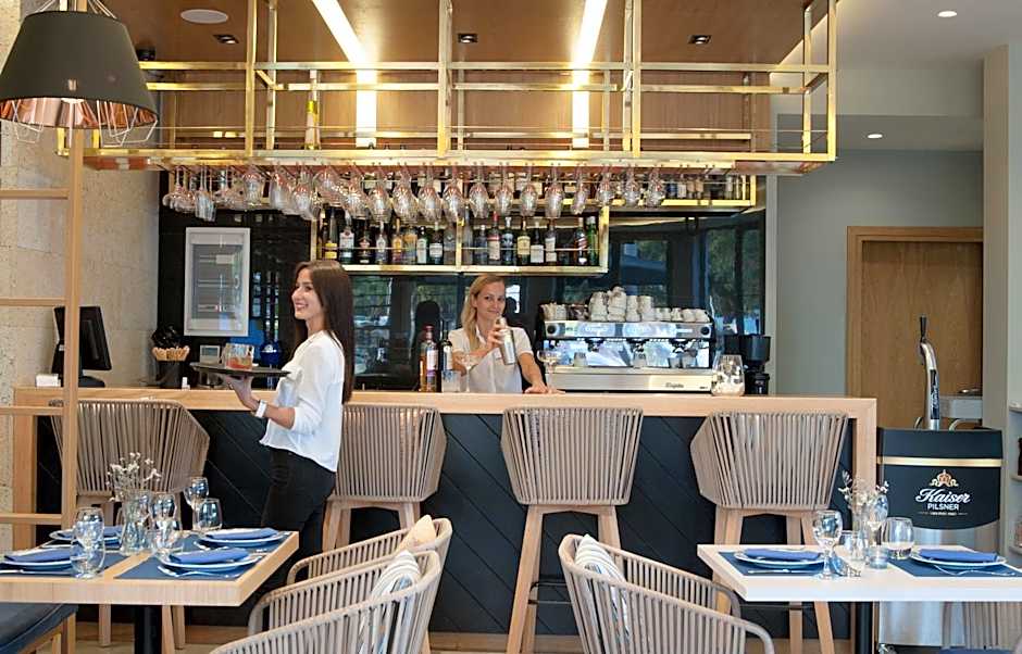 Seasabelle Hotel near Athens Airport