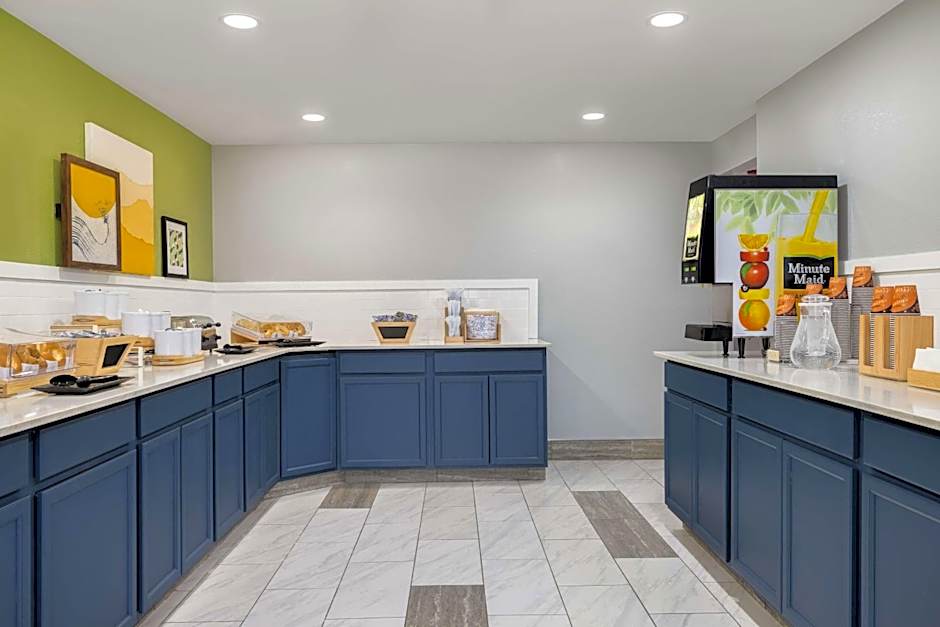 Spark by Hilton Rock Springs