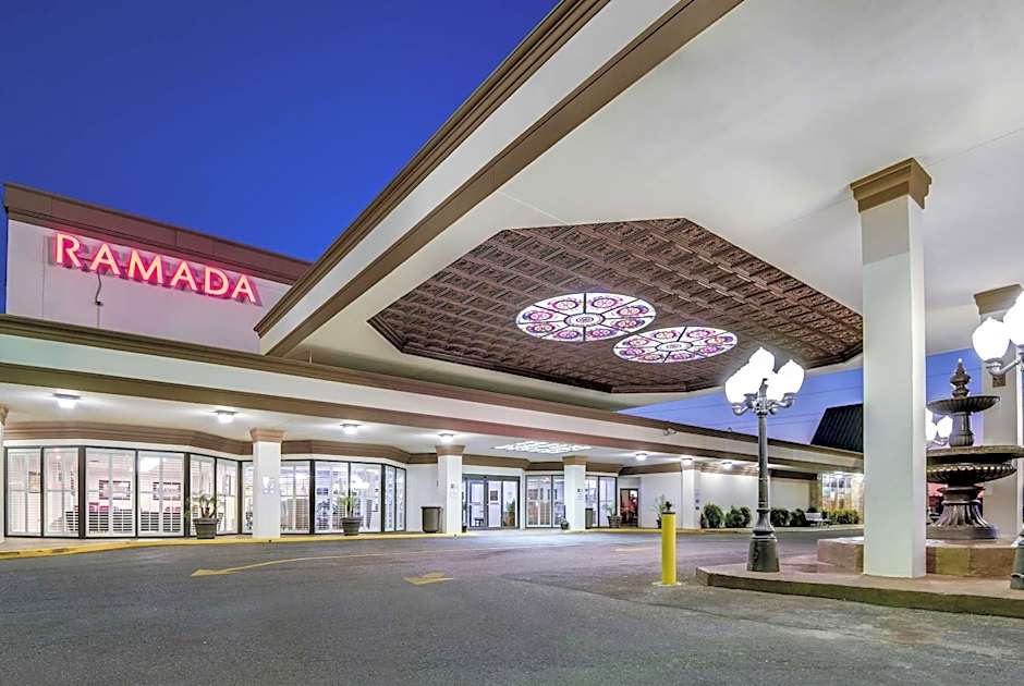 Ramada by Wyndham Metairie New Orleans Airport