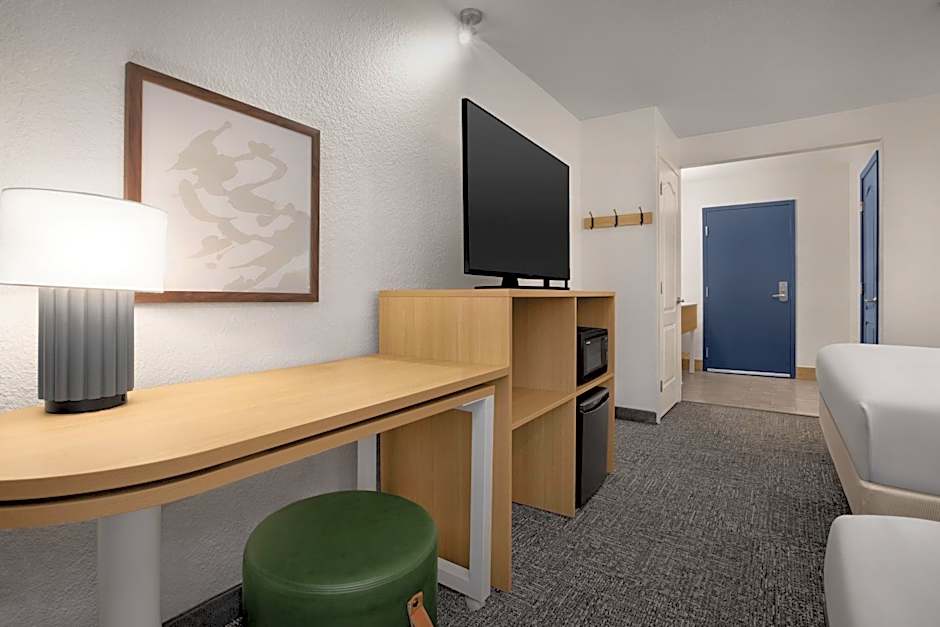 Spark by Hilton San Jose Airport