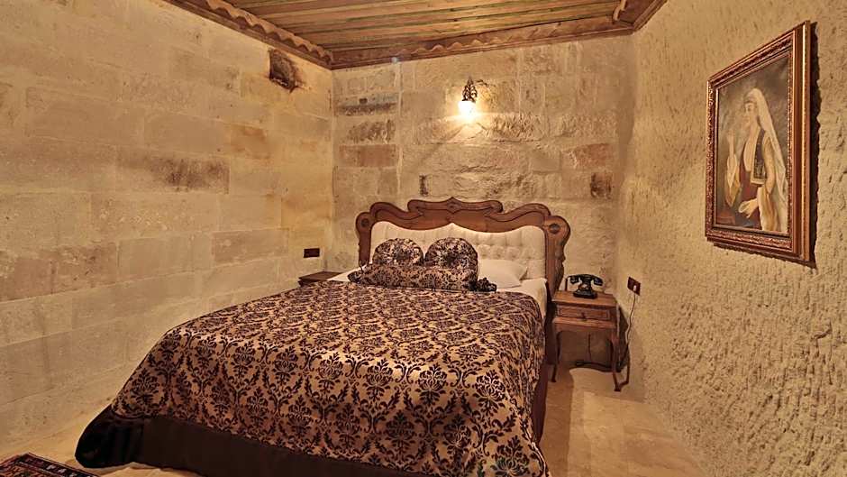 Phocas Cave Suites