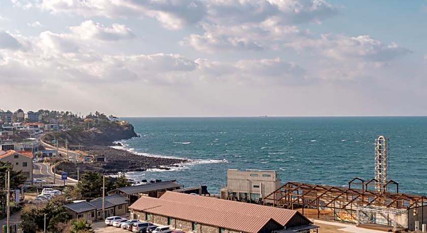 Cocoon Tourist Hotel Aewol Jeju