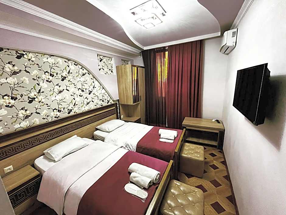 Georgian Palace Hotel