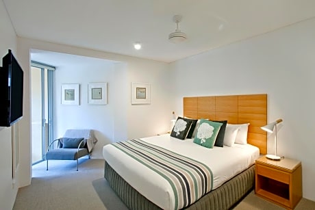 One-Bedroom Apartment - Resort View