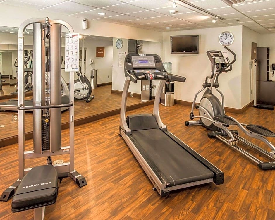 Comfort Suites At WestGate Mall