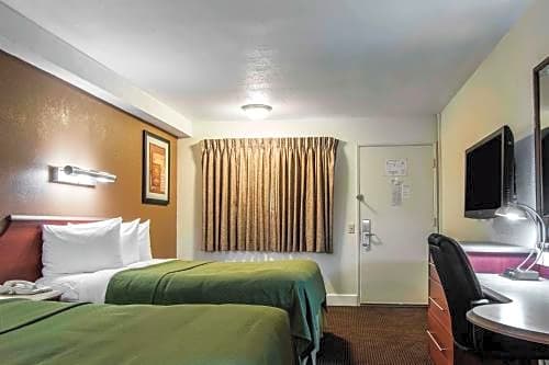 Studio 6 Anaheim – Anaheim, CA