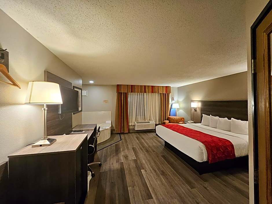 Ramada by Wyndham Platte City KCI Airport