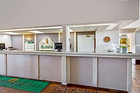 La Quinta Inn & Suites by Wyndham Las Cruces