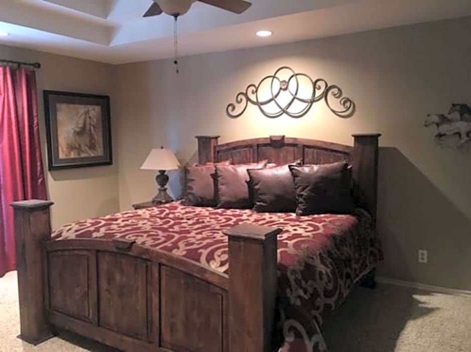 Live Oaks Bed and Breakfast 
