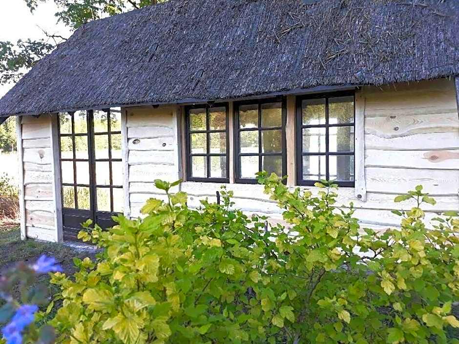 Domek na Skraju Wsi dostęp do jeziora UBLIK