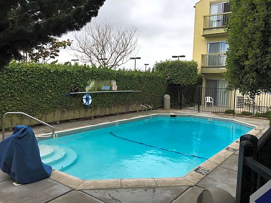 Sand Dollar Inn