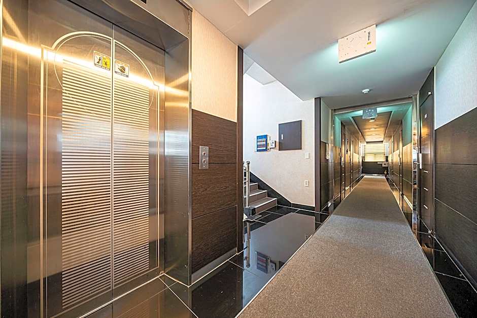 Gangneung Crystal Motel