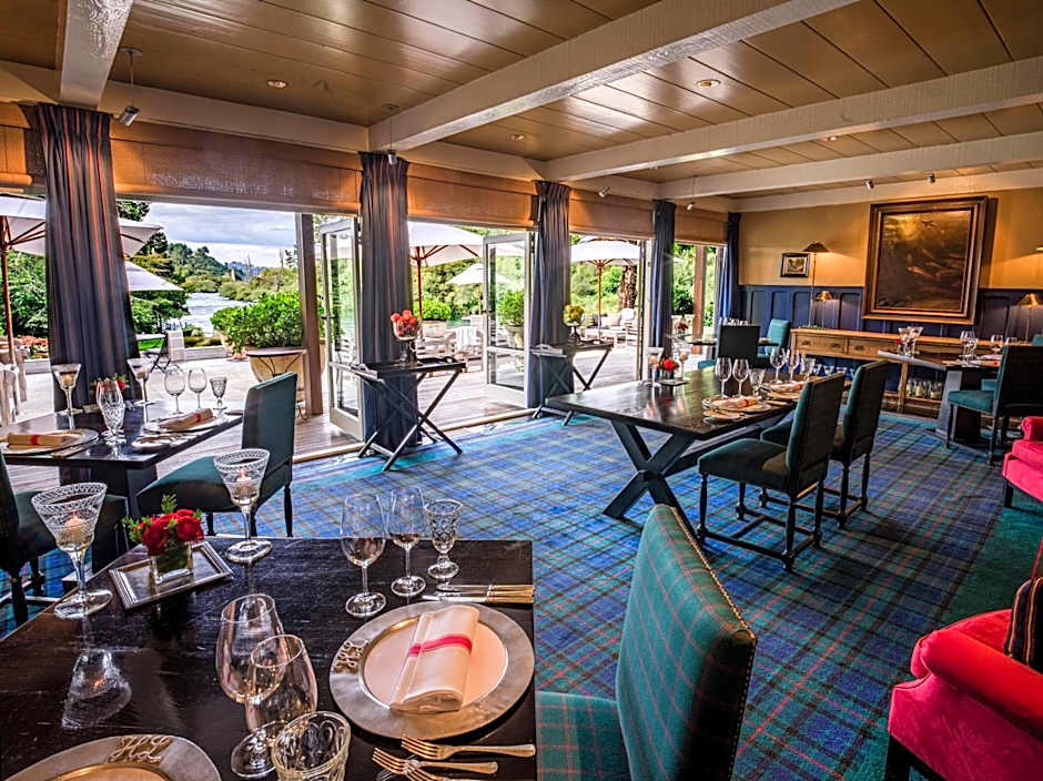 Huka Lodge, Beckons