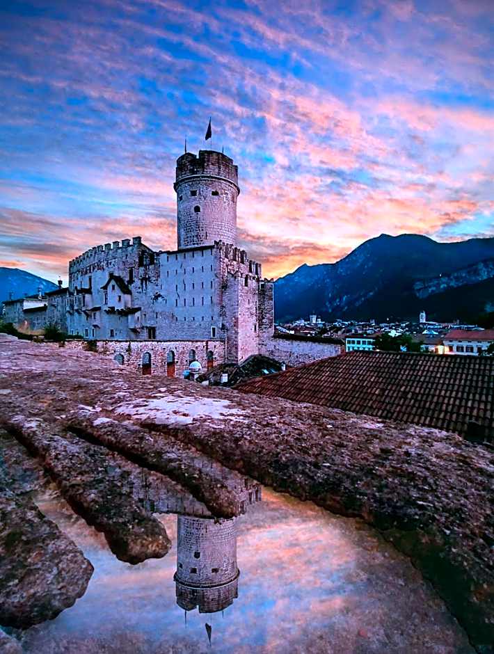 Klemi, rooms in old town Dolomia best home Check in automatico