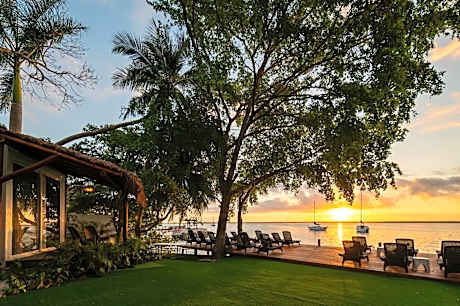 Casa Aakal Lagoon Front