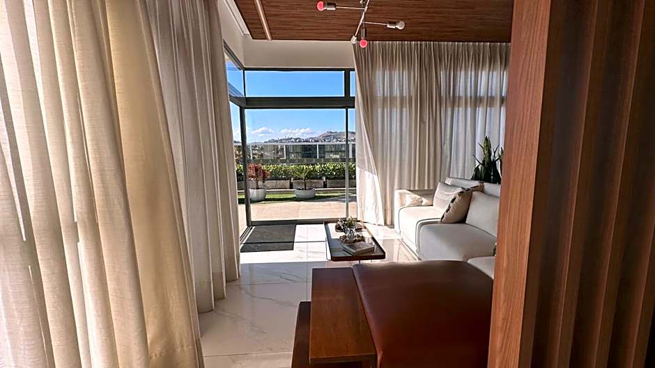 Studio Super Luxo com ar condicionado vaga piscina academia coworking etc