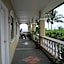 Playa Papagayo Beach Inn