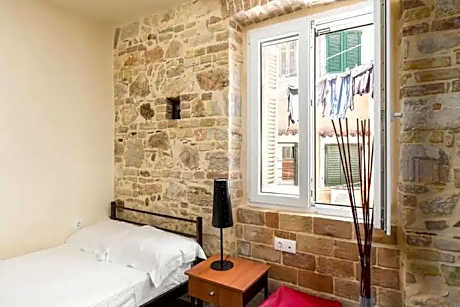 Q Apartments in Corfu Town