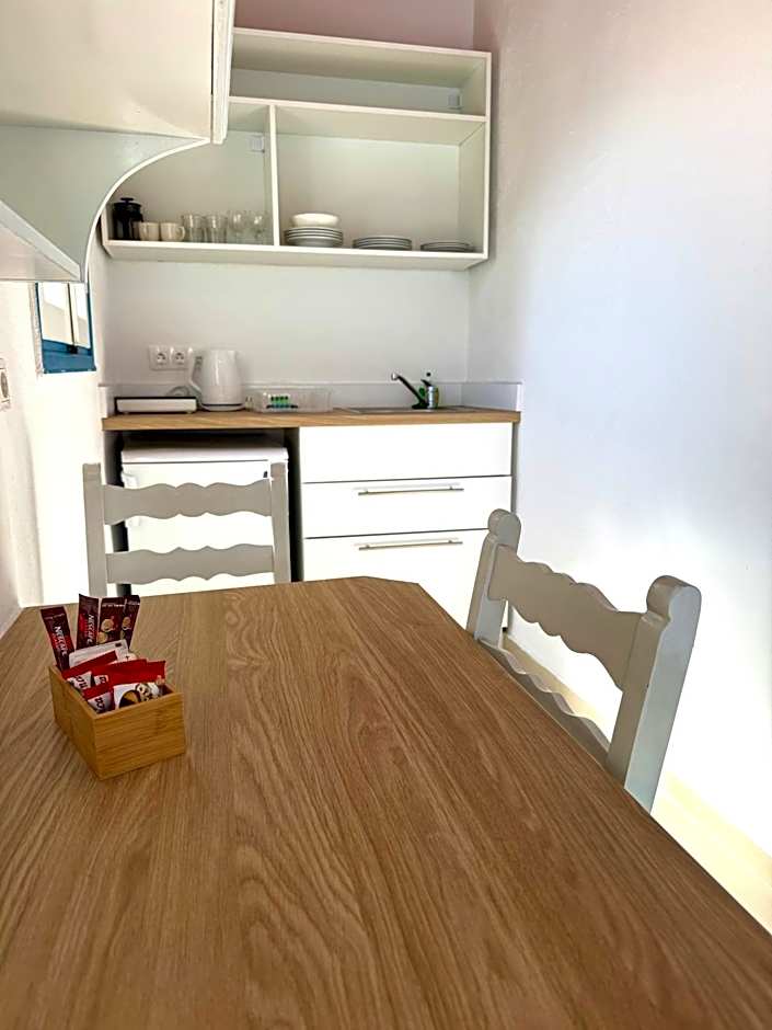 Sunflower Apartments & Studios