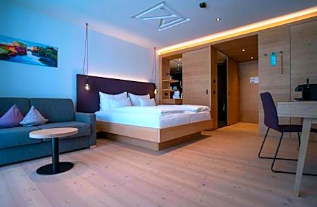 Deluxe Double Room with Terrace