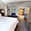 Holiday Inn Express and Suites Fort Lauderdale Airport West By IHG