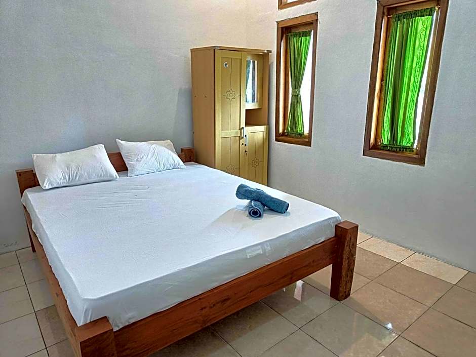 Jogo Segoro Homestay Mitra RedDoorz near Pantai Sundak Gunungkidul