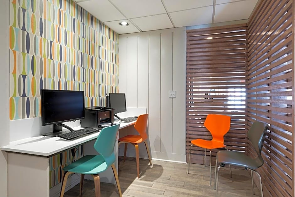 Holiday Inn Bloomington W MSP Airport Area By IHG