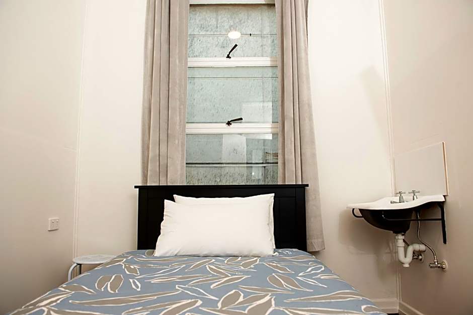 The Met Hotel