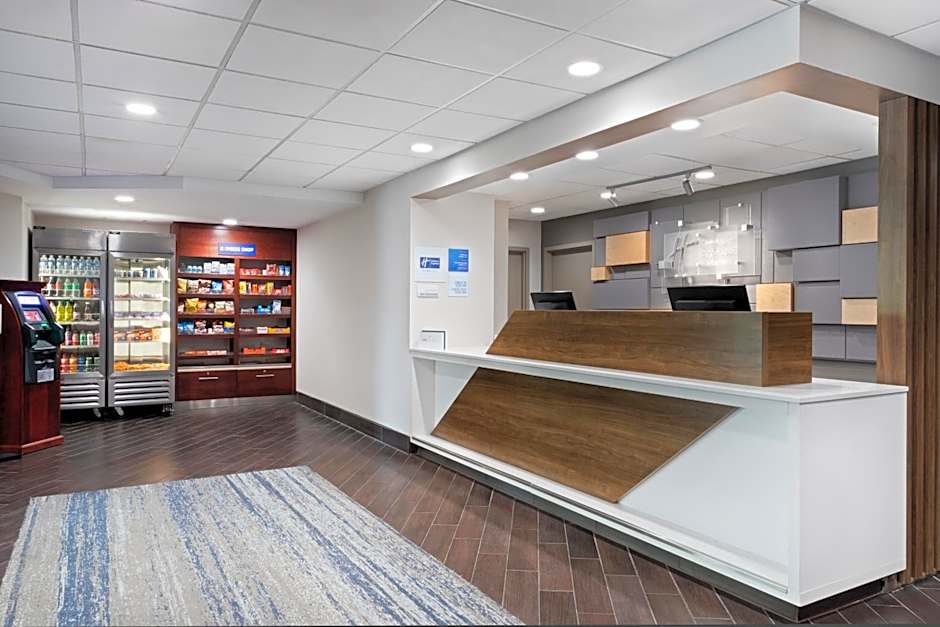 Holiday Inn Express & Suites Cincinnati Riverfront By IHG